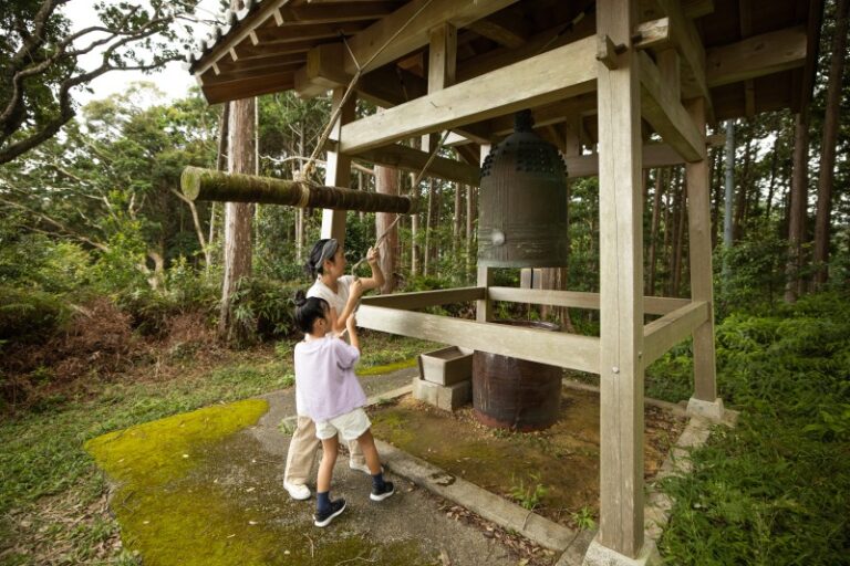 Temple bell