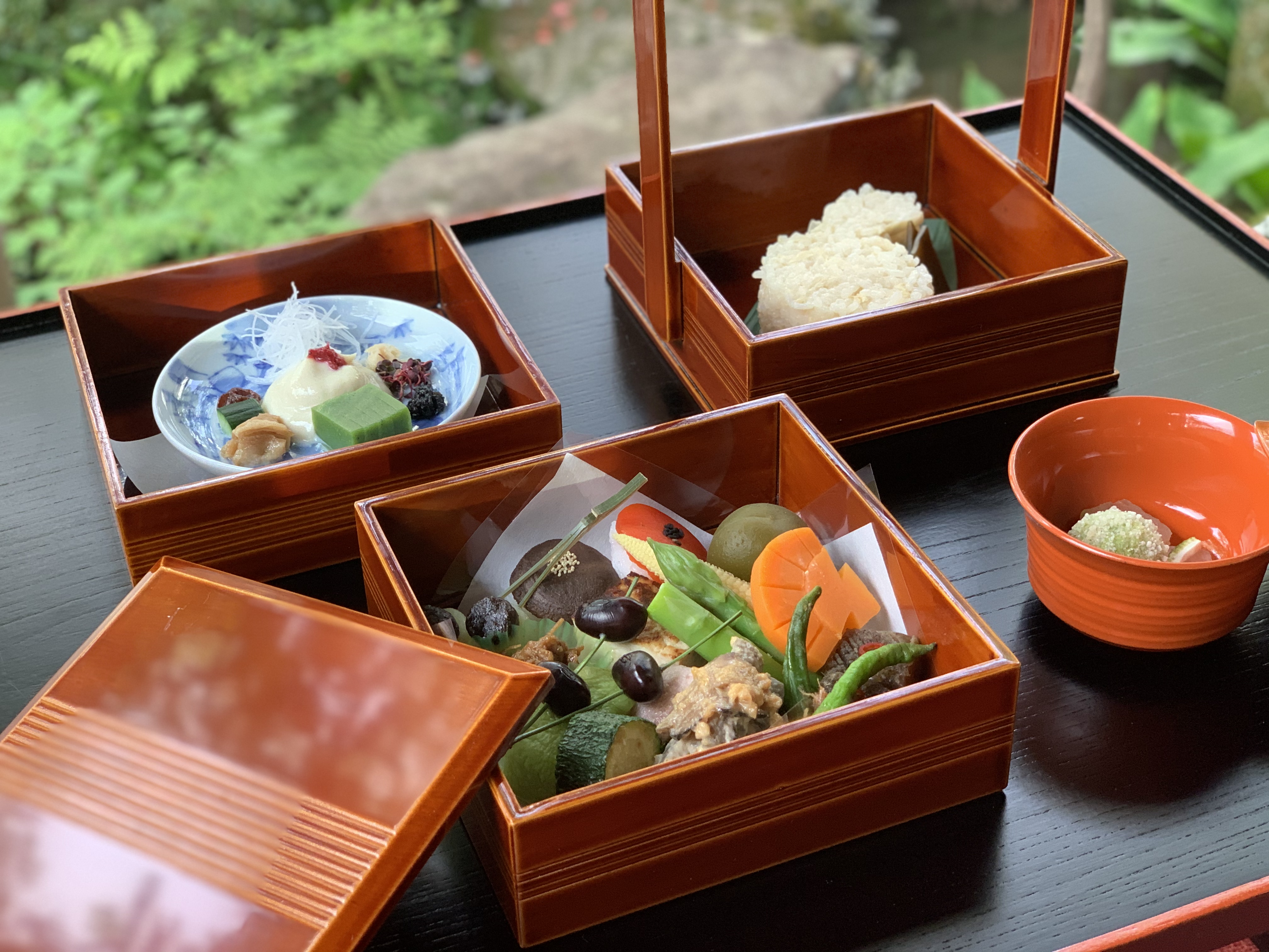 心と身体を整える、地元食材を使った滋養に富んだお食事